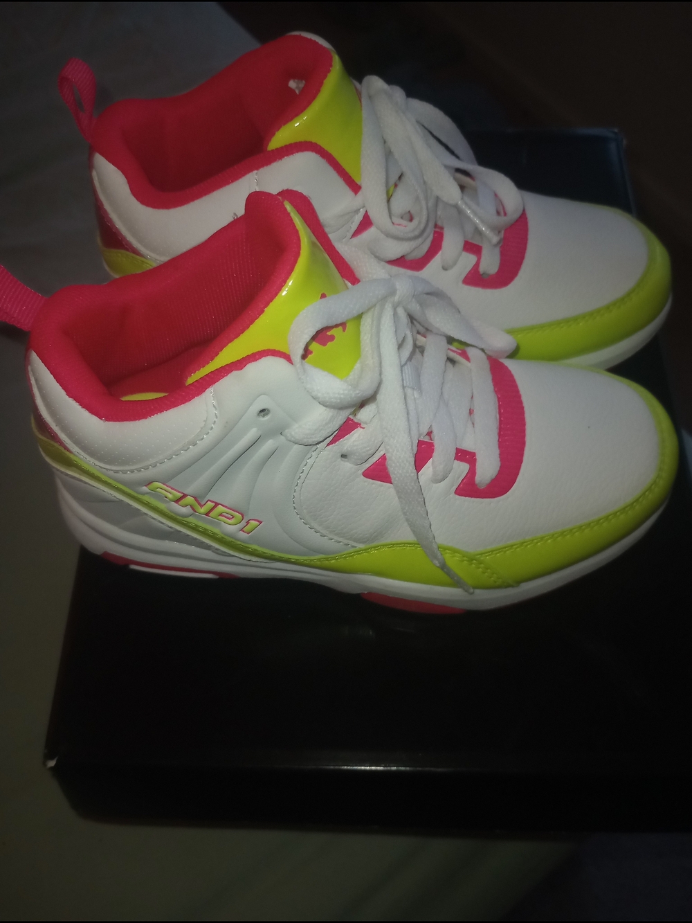 And1 Kids Sneakers in White, Pink & Neon Yellow